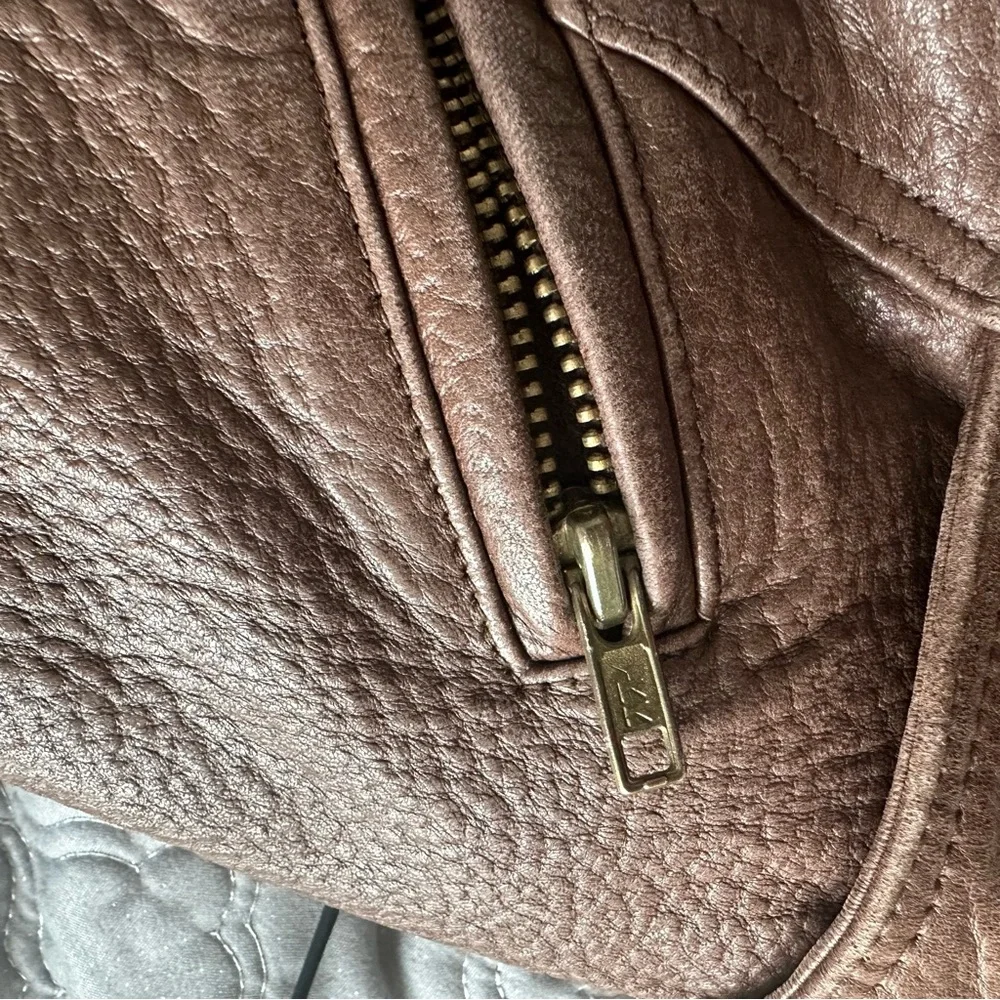 Vintage Men’s Henri Bendel Brown Leather Vest - Picture 5 of 8